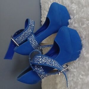 Studded platforms